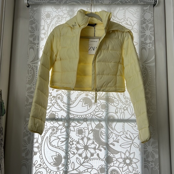 Zara Cropped Puffer - Picture 3 of 15